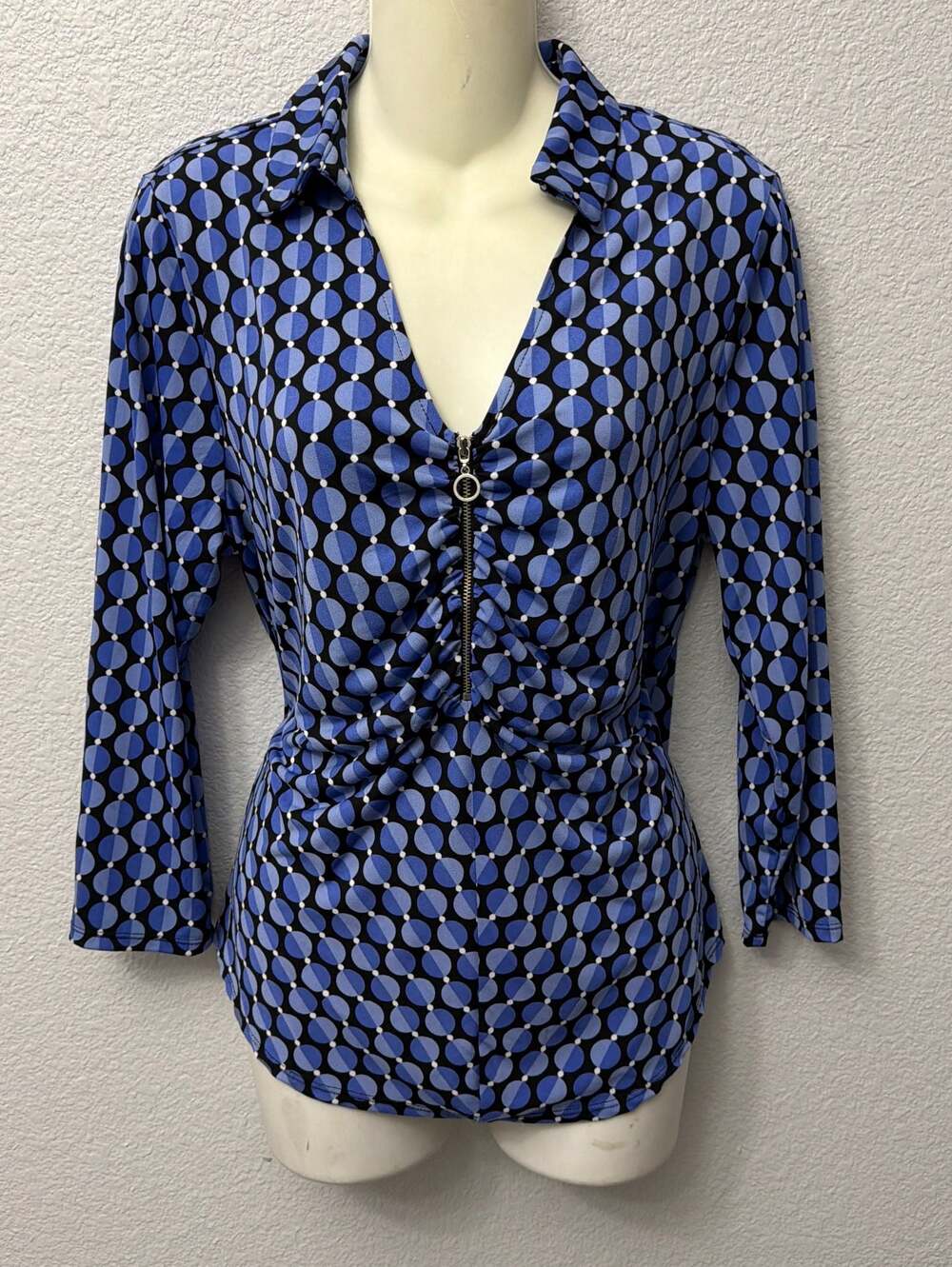 Cato Blue Geometric Dot Print Zip Front Blouse Size M